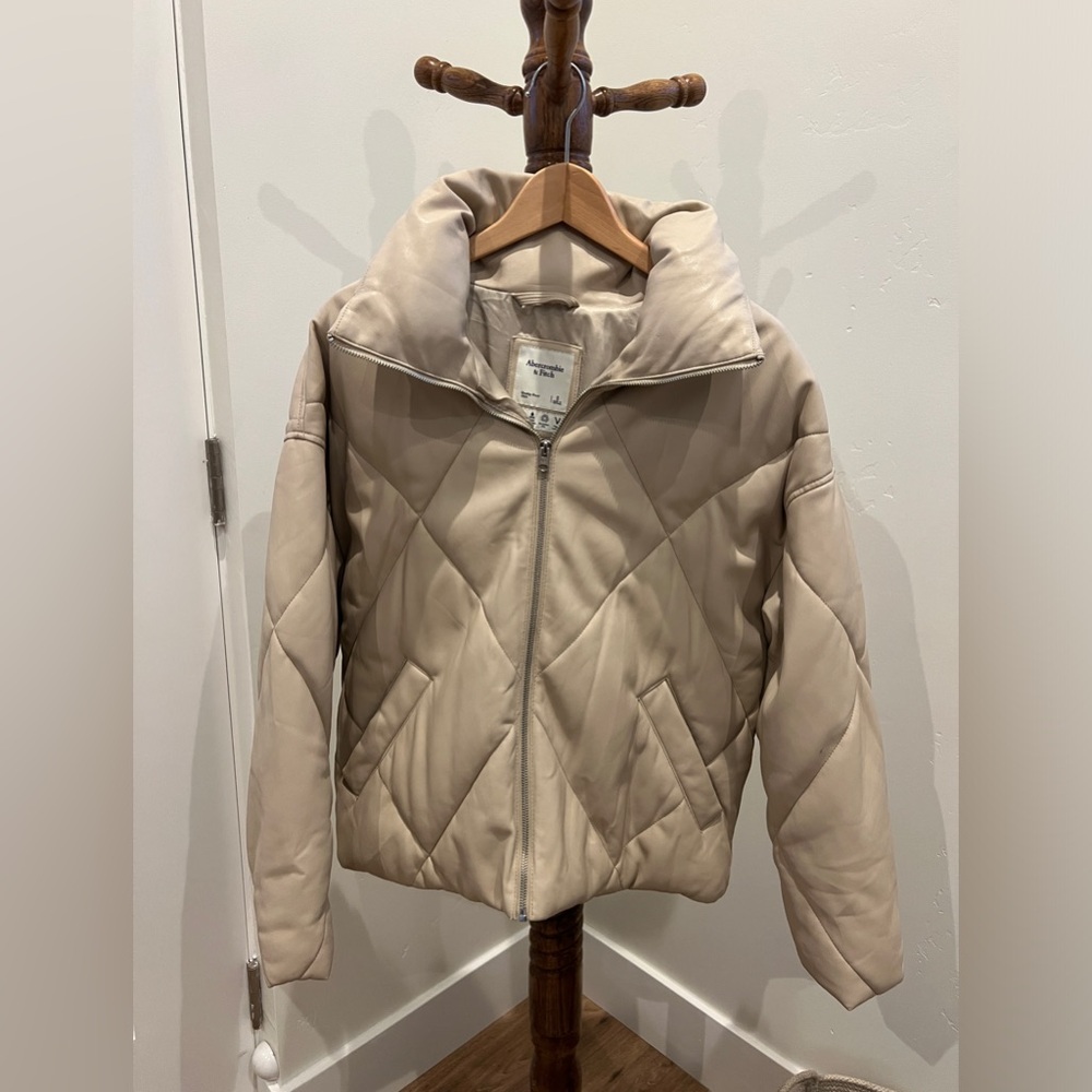 Abercrombie & Fitch Vegan Leather Puffer Jacket